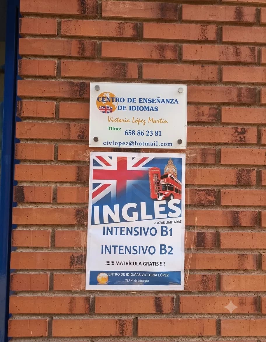 Centro de Idiomas Victoria López - Fachada